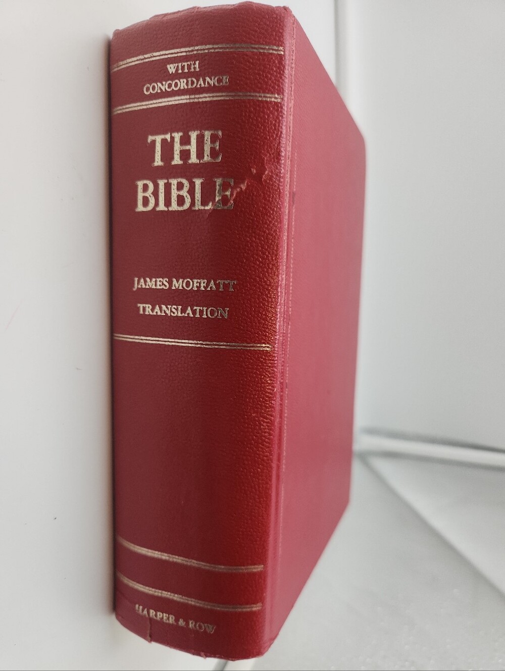 Vintage! Moffatt Bible w/ wider margins and concordance Harper & Row Red HC GOOD